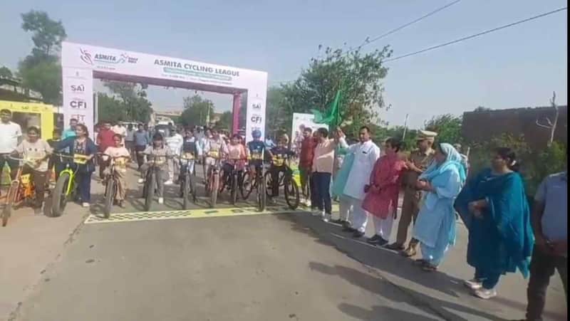 विराटनगर में अस्मिता खेलो इंडिया महिला साइकिलिंग लीग आयोजित