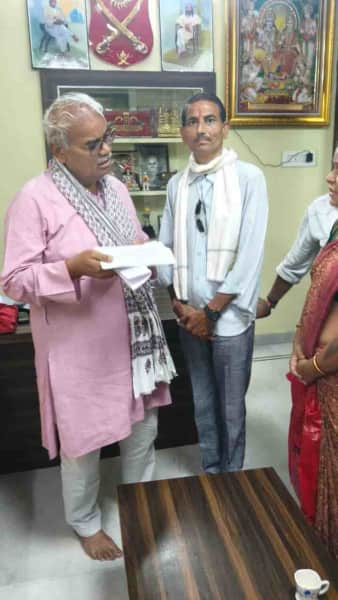 नियमितीकरण मांग को लेकर मंत्री दिलावर को सौंपा ज्ञापन