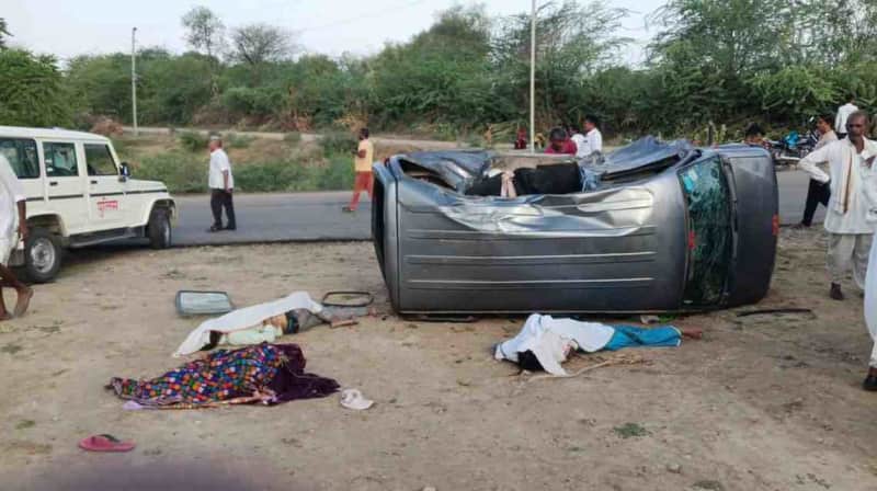 पुष्कर जा रहे श्रद्धालुओं की कार बस से टकराई हादसा