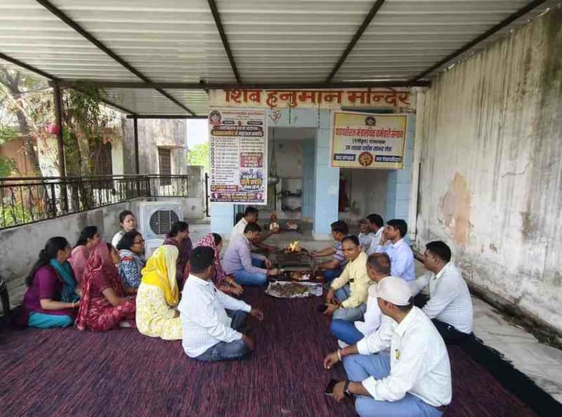 राजस्थान पंचायतीराज कर्मचारियों का हवन प्रदर्शन, सरकार को चेतावनी