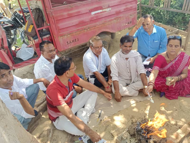आंधी में पंचायतीराज कर्मचारियों का यज्ञ, सरकार को चेतावनी
