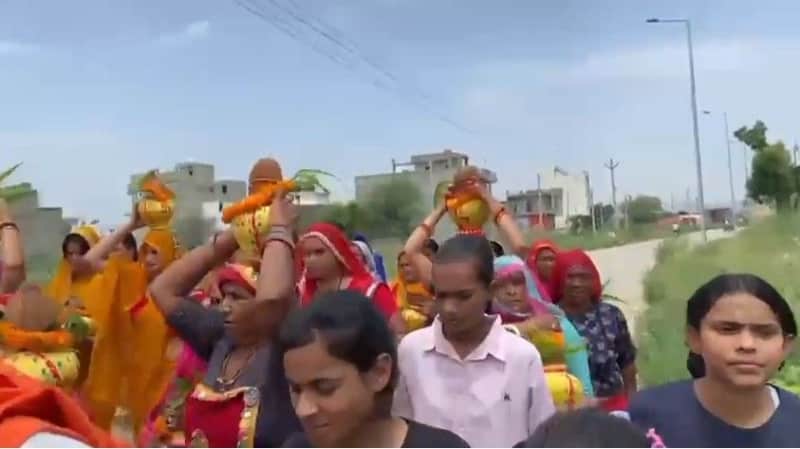 श्याम नगर में भागवत कथा का कलश यात्रा संग शुभारंभ