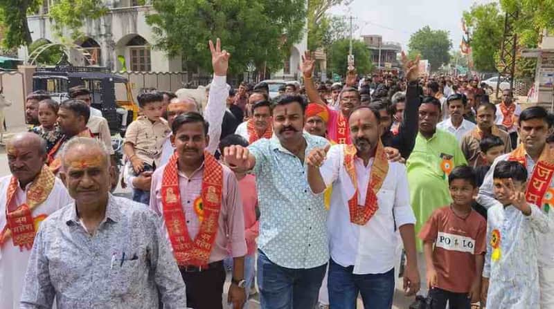 भीनमाल में महेश नवमी पर निकली भव्य शोभायात्रा, उमड़ा जनसैलाब श्रद्धापूर्वक