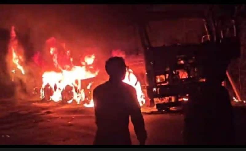 दौसा-मनोहरपुर हाईवे पर ट्रेलर में लगी भीषण आग, धमाका
