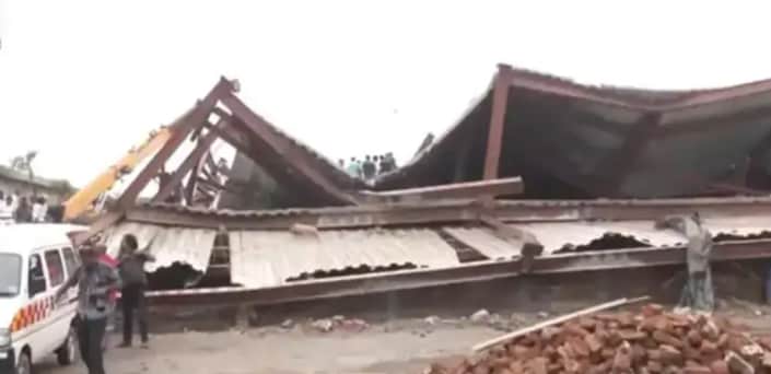 कोलकाता गोदाम हादसा, शेड गिरने से पांच मौतें, राहत कार्य जारी
