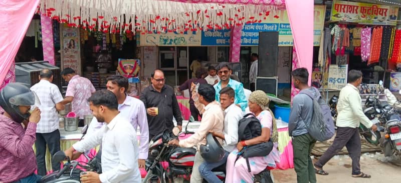 निर्जला एकादशी पर शर्बत वितरण, मानव सेवा का संदेश