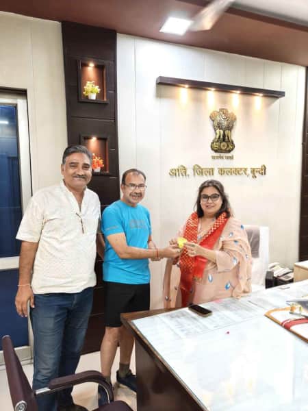 जिला बैडमिंटन संघ ने अतिरिक्त जिला कलेक्टर का स्वागत