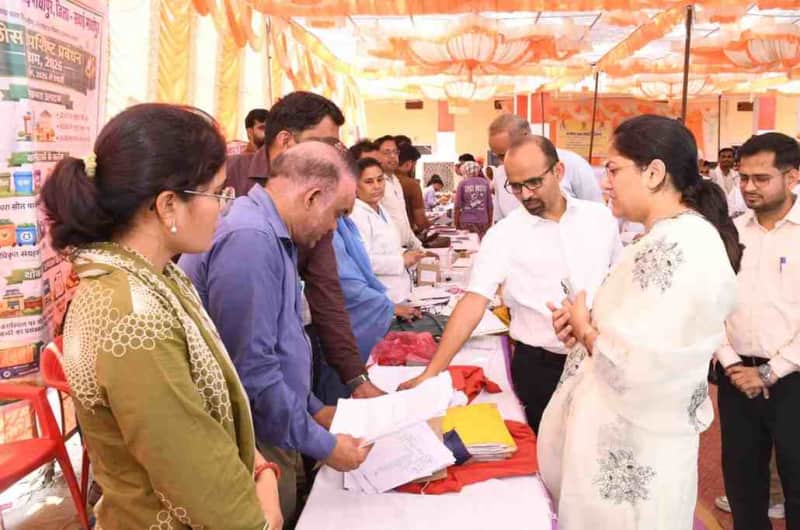 सूरवाल ग्रामीण सेवा शिविर में योजनाओं का मिला लाभ