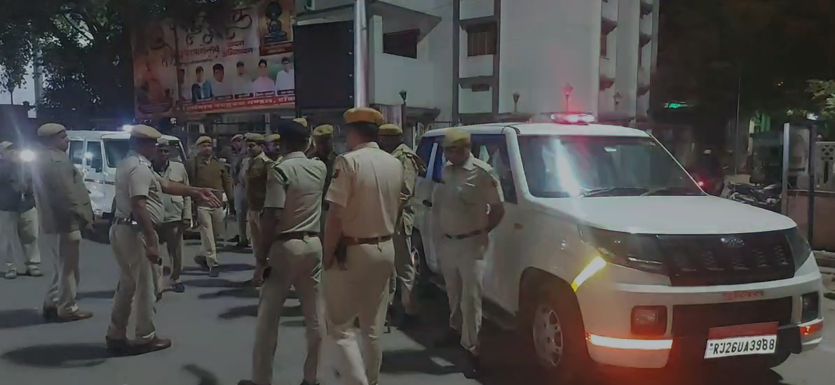 दिल्ली धमाके के बाद टोंक में अलर्ट मोड पर पुलिस, शहर में फ्लैग मार्च और नाकाबंदी
