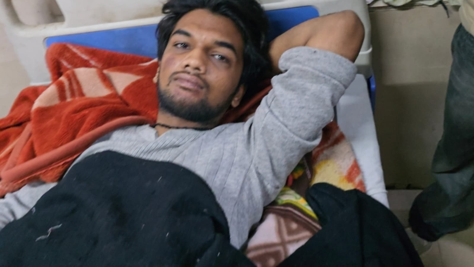 Deoli Road Accident: कोटा–जयपुर मार्ग पर मोटरसाइकिल डिवाइडर से टकराई, युवक की मौत और एक गंभीर घायल