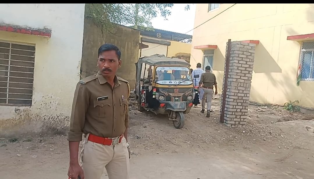 Kishanganj Murder Case Baran: महरावता गांव में युवक की कुल्हाड़ी से गर्दन काटकर हत्या, इलाके में सनसनी, पुलिस जांच में जुटी