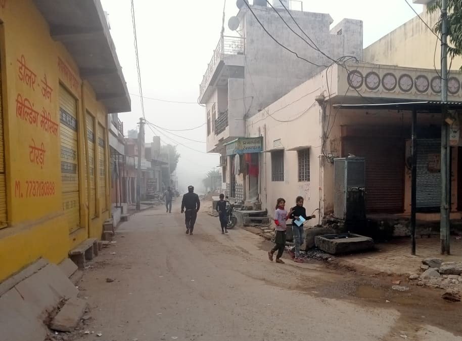 घना कोहरा सर्दी 2026: मालपुरा-टोंक में बदला मौसम का मिज़ाज, कंपकंपाती ठंड से जनजीवन प्रभावित